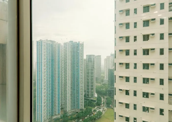 Apartment Cozy And Spacious 2Br At The Infinity Condominium Bgc Near Sm Aura And Bonifacio High Street Manila