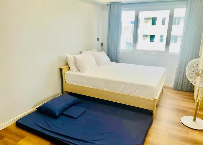 Cozy And Spacious 2Br At The Infinity Condominium Bgc Near Sm Aura And Bonifacio High Street Apartment