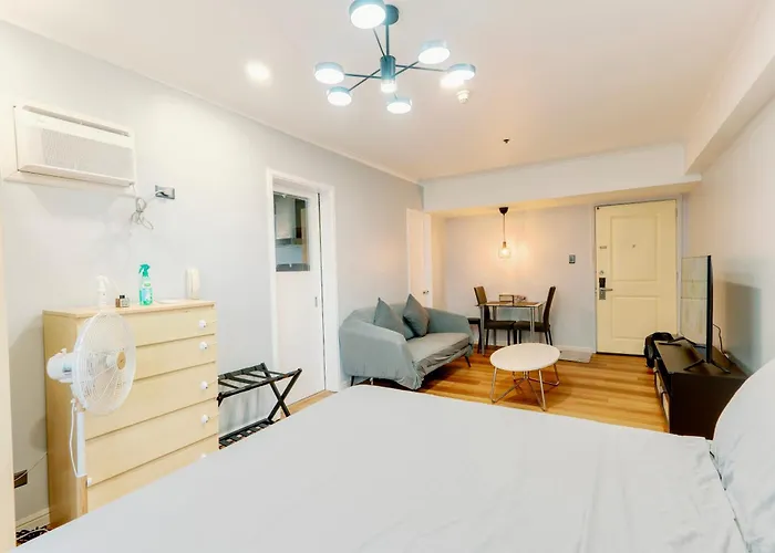 Cozy And Spacious 2br At The Infinity Bgc Near Sm Aura And Bonifacio High Street Apartment