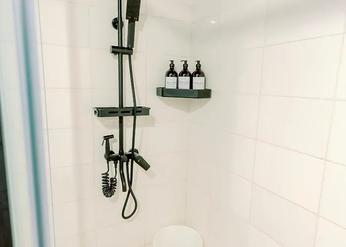 Apartment Cozy And Spacious 2Br At The Infinity Condominium Bgc Near Sm Aura And Bonifacio High Street