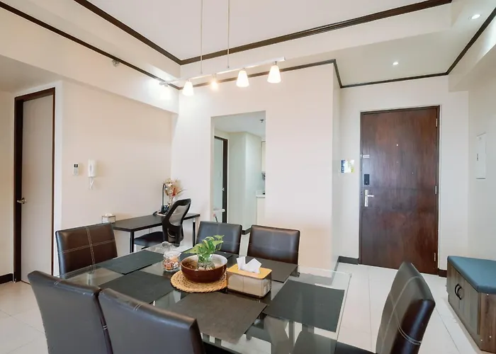 Apartment Cozy And Spacious 2br At The Infinity Bgc Near Sm Aura And Bonifacio High Street