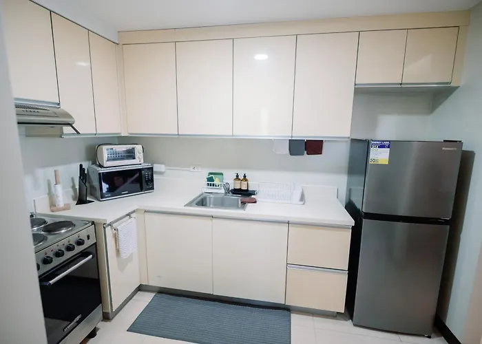 Cozy And Spacious 2br At The Infinity Bgc Near Sm Aura And Bonifacio High Street Apartment *