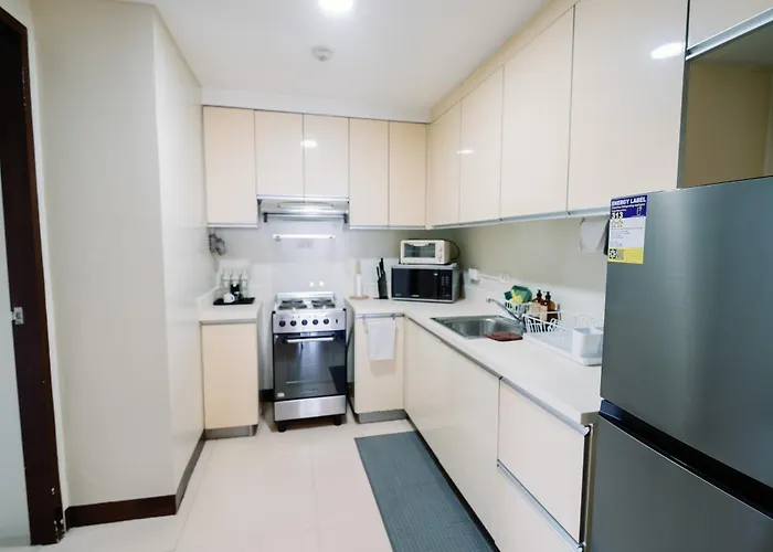 Cozy And Spacious 2br At The Infinity Bgc Near Sm Aura And Bonifacio High Street Apartment *